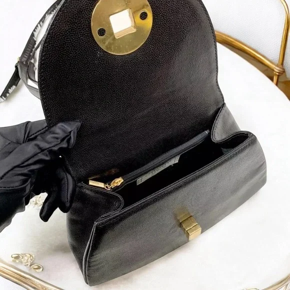 Vintage Givenchy Sacs Black Leather Shoulder bag - Picture 12 of 14